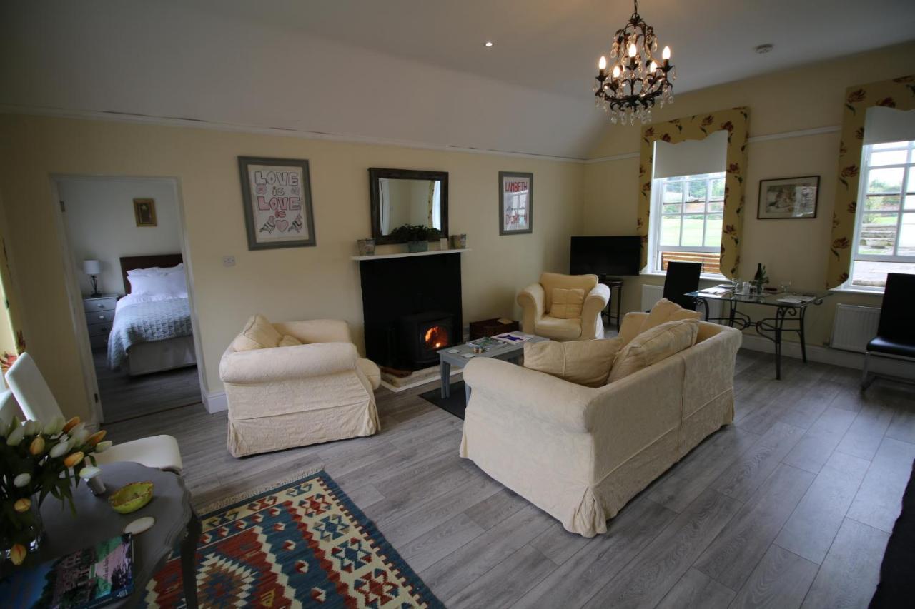 Prince Hill Cottages Worton  Bagian luar foto