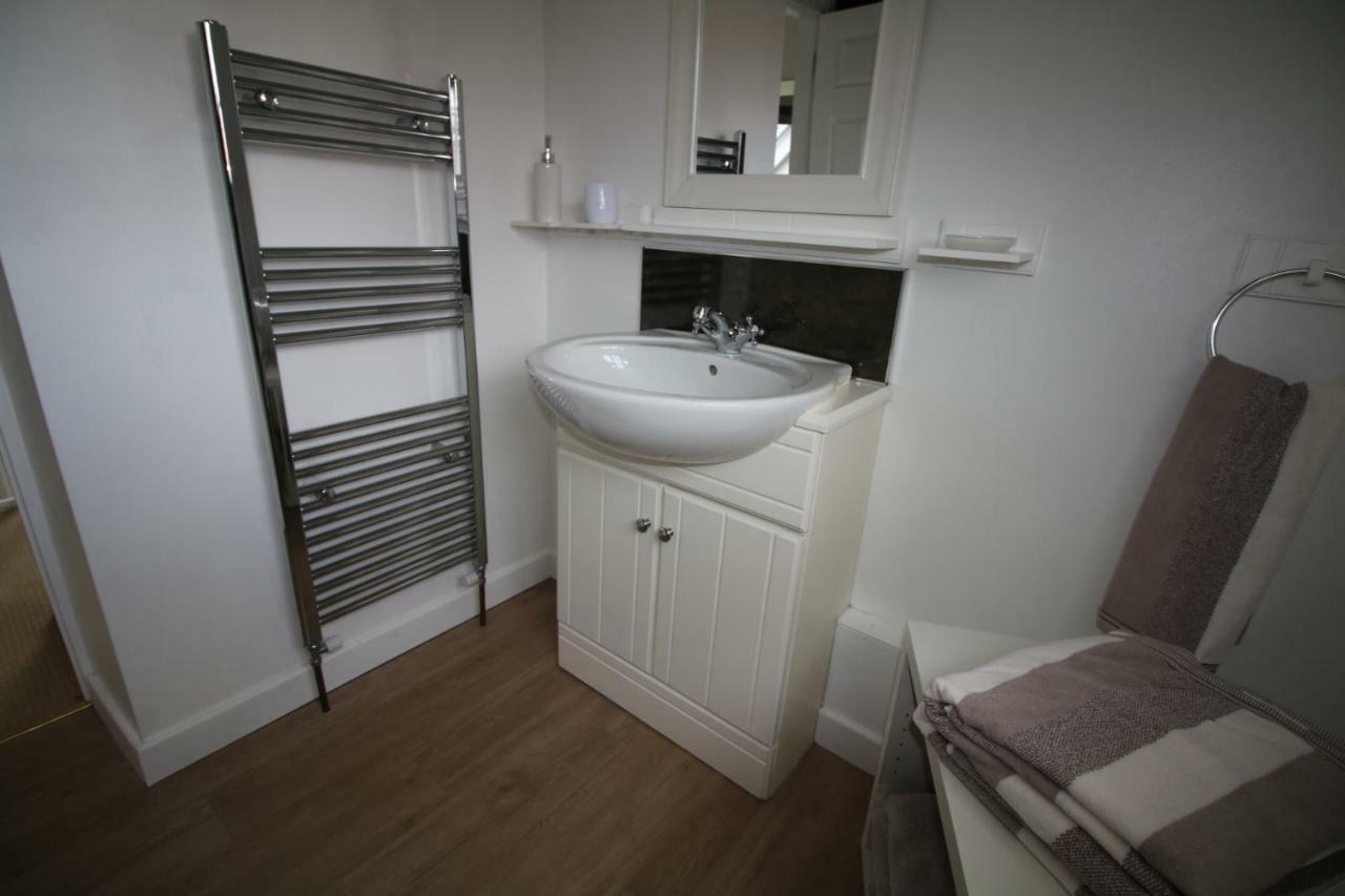 Prince Hill Cottages Worton  Bagian luar foto